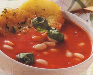 Тарелка фасолевого супа