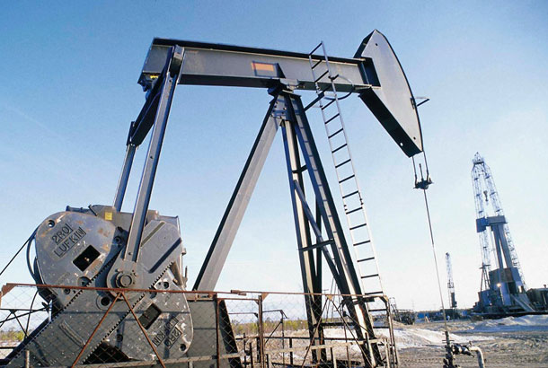 EIA повысило прогноз добычи нефти в США на 2017 год