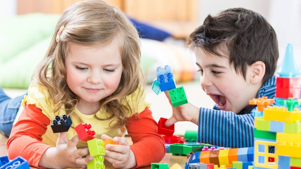 Детские игрушки в интернете. Что подарить ребёнку?