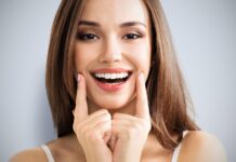 Имплантация зубов: понятие зубного имплантата, материал изготовления, типы имплантации, особенности имплантации