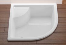 Подбираем душевой поддон для ванной комнаты