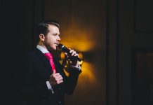 Стратегии поиска отличных ведущих для ваших мероприятий