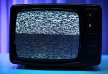 Сломался телевизор: причины поломки и способы их решения