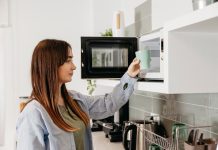 Искусство ремонта микроволновок: как вернуть им жизнь