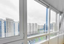 8 основных этапов остекления балкона