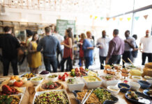 Как успешно организовать корпоративный банкет с кейтерингом