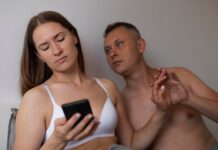 Проблемы в сексуальных отношениях: Причины и решения