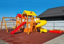 Детская спортивная площадка с горкой: что важно учитывать при обустройстве