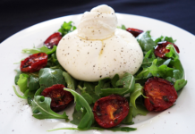 Буррата — нежный итальянский сыр с характером: как выбрать и правильно подать