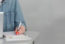 Выбор факультета: международный бизнес, фельдшер, финансы и кредит