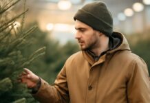 Как выбрать и ухаживать за живой елкой, чтобы она дольше оставалась свежей